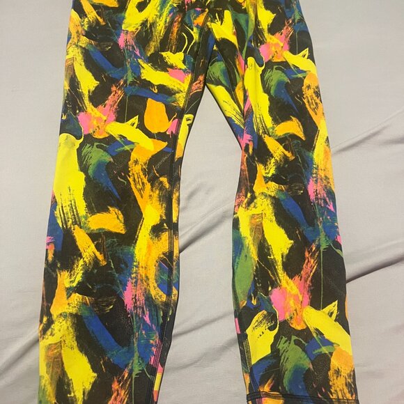 Lululemon Invigorate High-Rise Tight 25" Size 10 - Picture 11 of 15